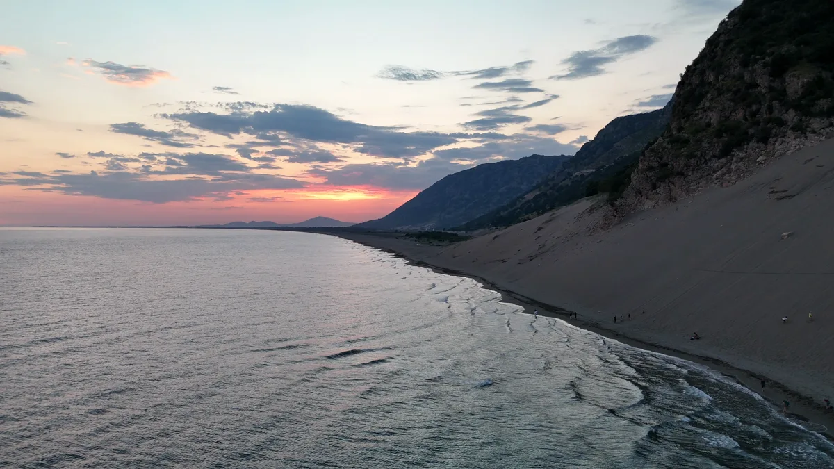 Wüste oder Strand? Dieser Ort in Albanien ist beides